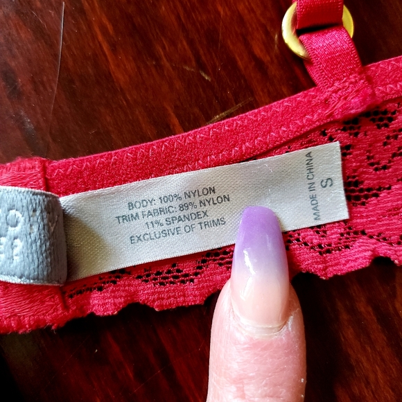 Victoria's Secret Lace Bra - Picture 4 of 4